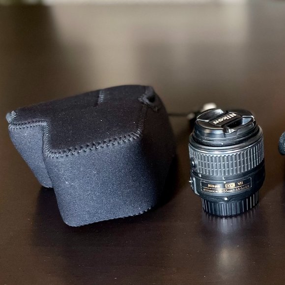 Nikon D5500 24.2 MP Digital SLR Camera - Picture 3 of 3